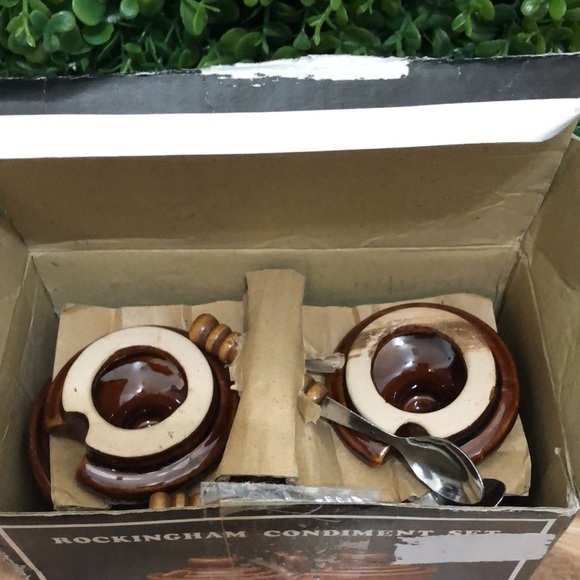 Rockingham Condiment Set - Picture 11 of 12